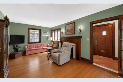 2626 169th Street, Flushing, NY 11358 - Photo 5