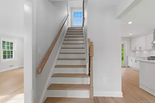 1 Bevan Pl, Eastchester, NY 10709 - Photo 5