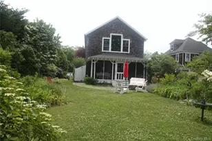 306 6th St, Greenport, NY 11944 - Photo 23