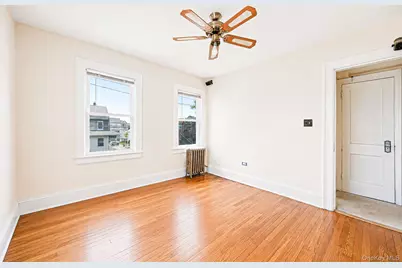 114 Elmwood Street, Valley Stream, NY 11581 - Photo 19