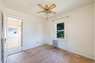 114 Elmwood Street, Valley Stream, NY 11581 - Photo 17