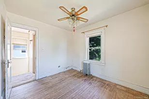 114 Elmwood St, Valley Stream, NY 11581 - Photo 17