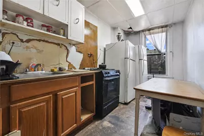 106-17 Jamaica Avenue, Richmond Hill, NY 11418 - Photo 23