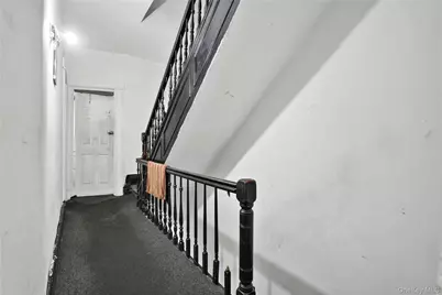 106-17 Jamaica Avenue, Richmond Hill, NY 11418 - Photo 9