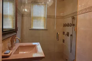186-20 Troon Rd, Jamaica, NY 11432 - Photo 21