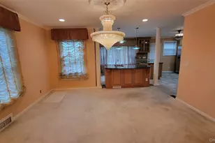 186-20 Troon Rd, Jamaica, NY 11432 - Photo 5