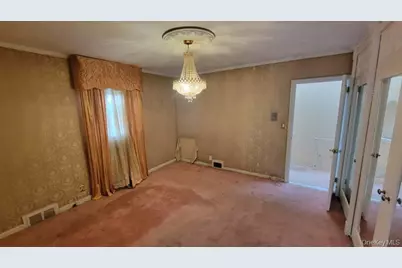 186-20 Troon Road, Jamaica, NY 11432 - Photo 19