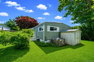 14 Buttercup Dr, Bohemia, NY 11716 - Photo 7