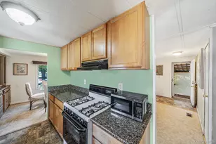 14 Buttercup Dr, Bohemia, NY 11716 - Photo 15