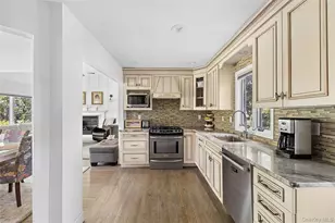 41 Marvin Dr, Kings Park, NY 11754 - Photo 5