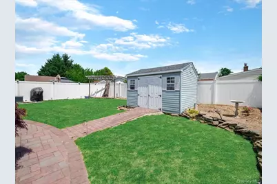 208 N 3rd Street, Bethpage, NY 11714 - Photo 13