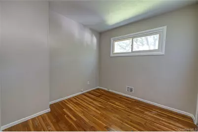 31 Pickwick Drive, Commack, NY 11725 - Photo 17