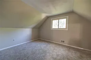 31 Pickwick Dr, Commack, NY 11725 - Photo 23