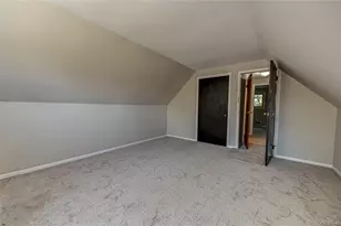 31 Pickwick Dr, Commack, NY 11725 - Photo 21