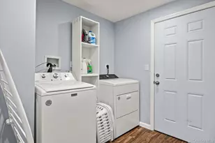 55 Warwick Rd, Great Neck, NY 11023 - Photo 25