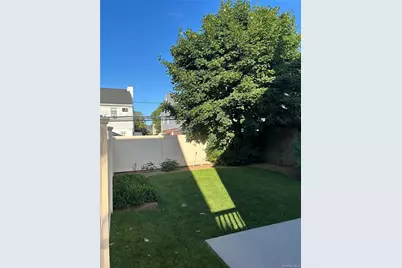8721 250th Street, Bellerose, NY 11426 - Photo 11