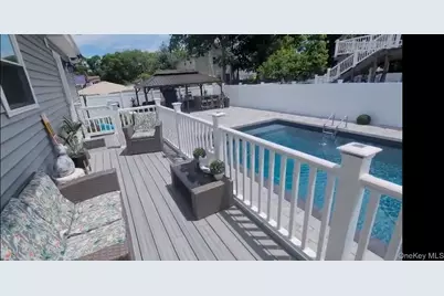 62 Jamaica Avenue, Wyandanch, NY 11798 - Photo 7