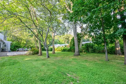 37 Dogwood Hollow Lane, Miller Place, NY 11764 - Photo 17