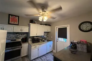 750 Broadway, Newburgh, NY 12550 - Photo 3