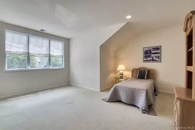 177 Melody Court, Eastport, NY 11941 - Photo 11