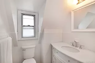 7 Garden Pl, Pelham, NY 10803 - Photo 15