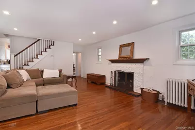 7 Garden Place, Pelham, NY 10803 - Photo 5
