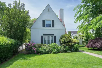 7 Garden Place, Pelham, NY 10803 - Photo 1