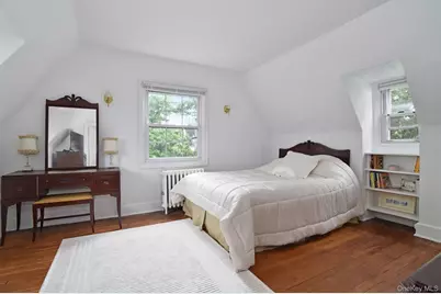 7 Garden Place, Pelham, NY 10803 - Photo 13