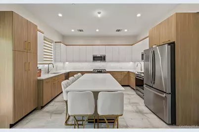 4103 Corner Street, Spring Valley, NY 10977 - Photo 5