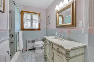 386 Harrison Ave, Massapequa, NY 11758 - Photo 11