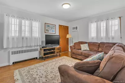 386 Harrison Avenue, Massapequa, NY 11758 - Photo 9