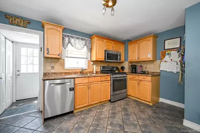 5286 73rd Street, Maspeth, NY 11378 - Photo 9