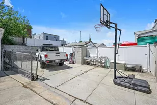52-86 73rd St, Maspeth, NY 11378 - Photo 19