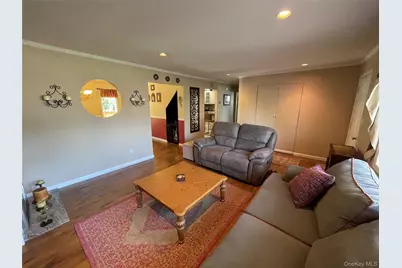 41 Birchfield Avenue, Babylon, NY 11702 - Photo 7
