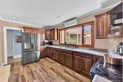 64 E Roe Boulevard, Patchogue, NY 11772 - Photo 11