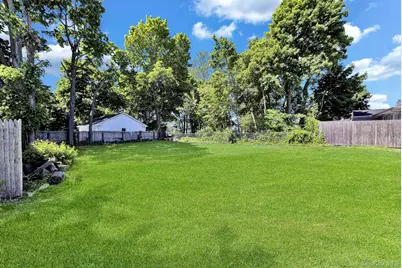 64 E Roe Boulevard, Patchogue, NY 11772 - Photo 33