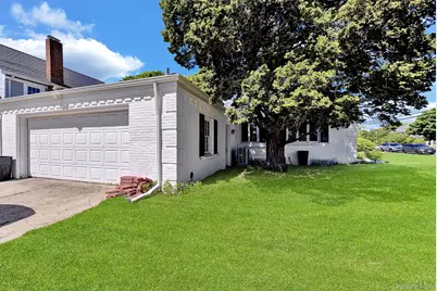 64 E Roe Boulevard, Patchogue, NY 11772 - Photo 37