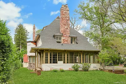 89 The Esplanade, New Rochelle, NY 10804 - Photo 3