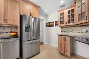 1864 Jane St, Wantagh, NY 11793 - Photo 15