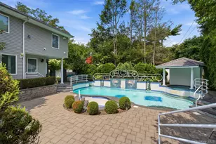 75 Shoreham Dr E, Dix Hills, NY 11746 - Photo 43