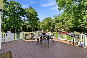 9 Ridgefield Dr, Shoreham, NY 11786 - Photo 35