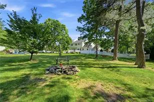 9 Ridgefield Dr, Shoreham, NY 11786 - Photo 43