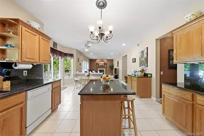 9 Ridgefield Drive, Shoreham, NY 11786 - Photo 21