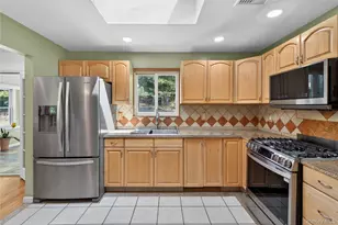 20 Patrick Dr, Bloomingburg, NY 12721 - Photo 5