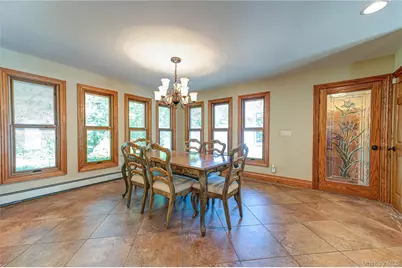 130 N Country Road, Shoreham, NY 11786 - Photo 11