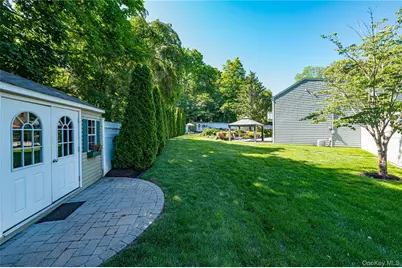 130 N Country Road, Shoreham, NY 11786 - Photo 25