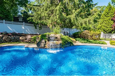 130 N Country Road, Shoreham, NY 11786 - Photo 23