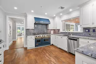 22 Crane Rd, Scarsdale, NY 10583 - Photo 9