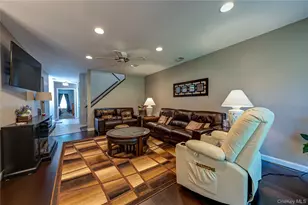 409 Elton Ct E, Saint James, NY 11780 - Photo 7