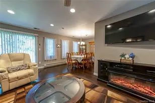 409 Elton Ct E, Saint James, NY 11780 - Photo 9